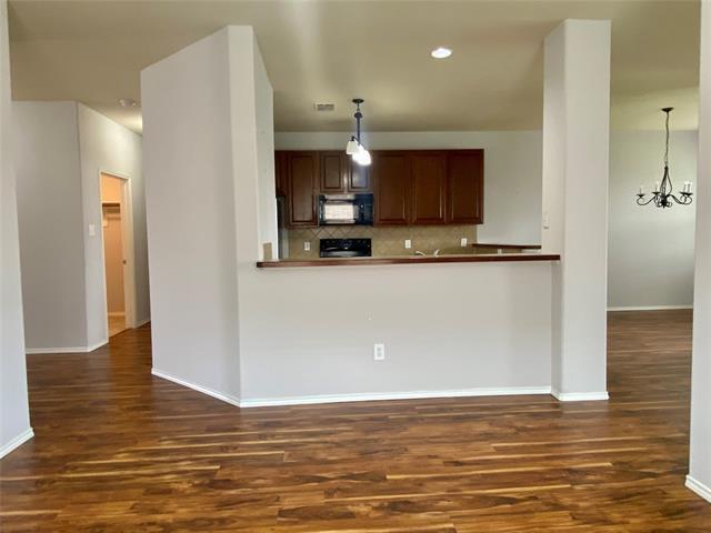 Building Photo - 150 Briar Grove Dr