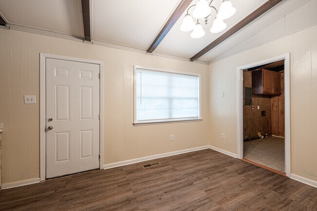 Building Photo - 4 Fulmer Ln