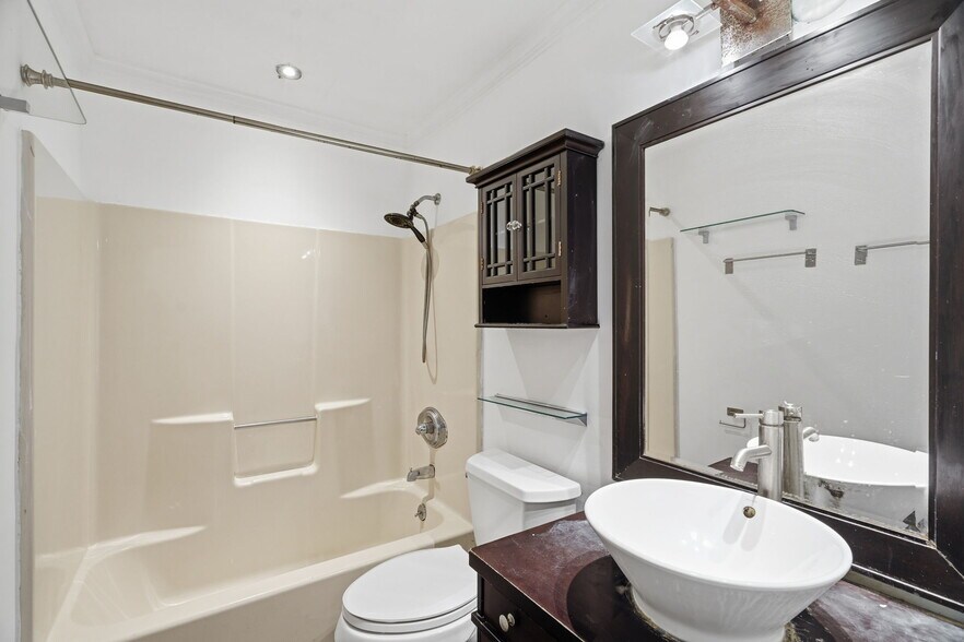 Building Photo - 41 Coriander Way