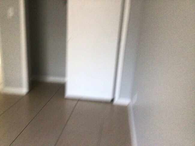 Building Photo - 1-Story Home.. 4 bedroom 2 bath home