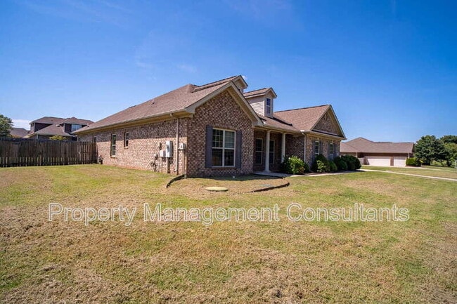 Building Photo - 178 Sarah Jane Dr