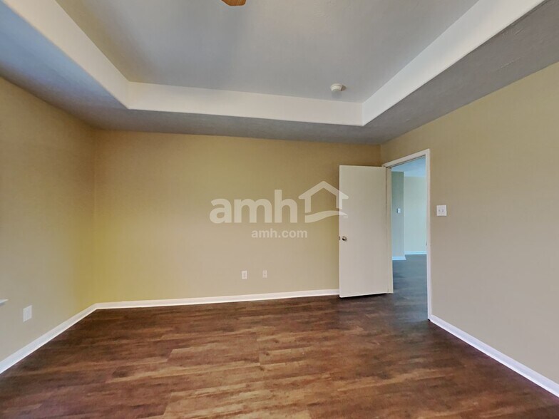 Building Photo - 2209 Kingfish Rd