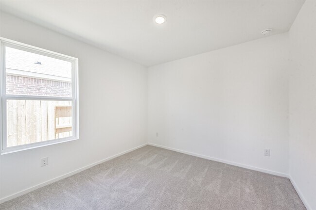 Building Photo - 710 Zuppino Ln