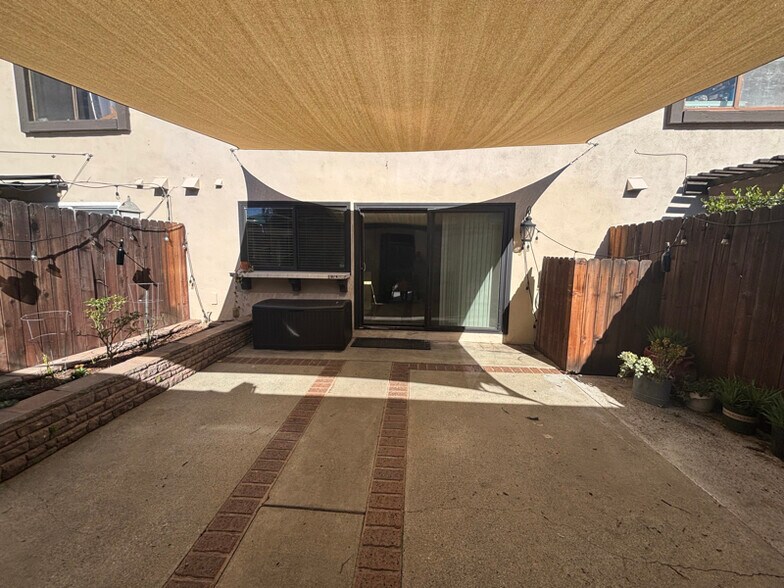 Building Photo - 662 Driftwood Ln