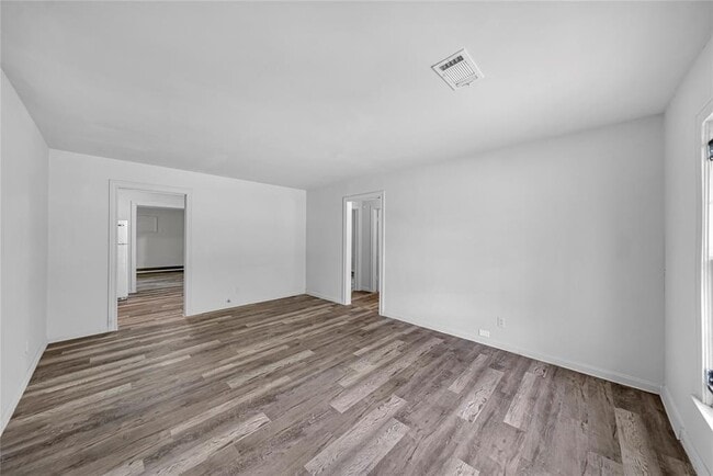 Building Photo - 3207 Florida St