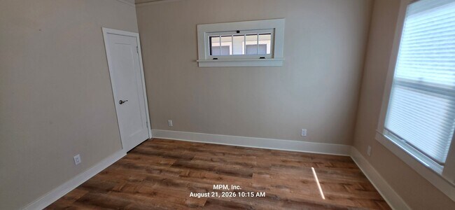 Building Photo - 1533 Vine St