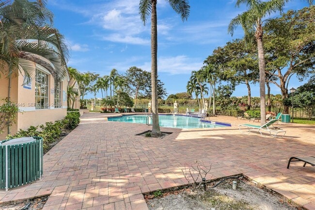 Building Photo - 1733 Village Blvd