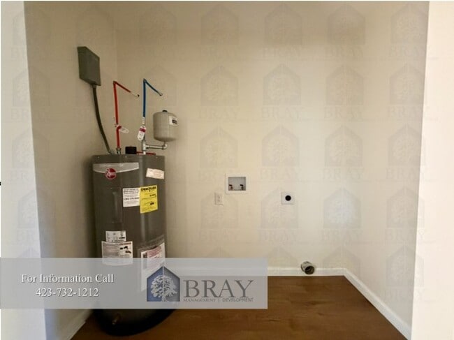 Building Photo - Fully Renovated 2BR Home in Kingsport – St...
