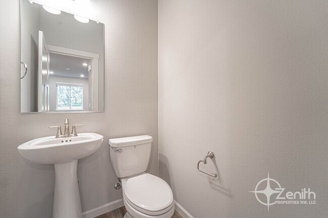 Building Photo - 2403 Trail View Ct