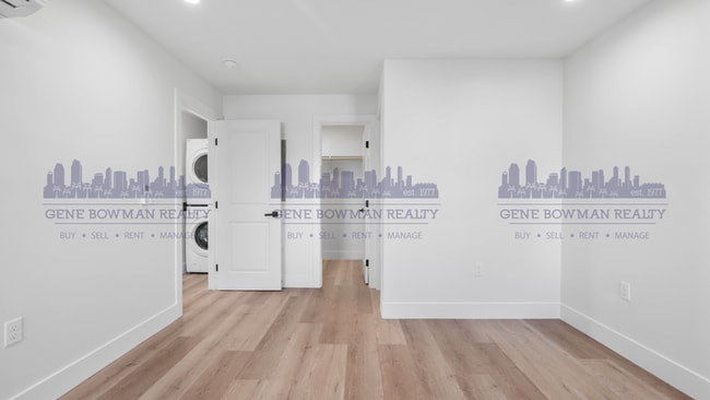 Building Photo - 6742 Waterman Ct