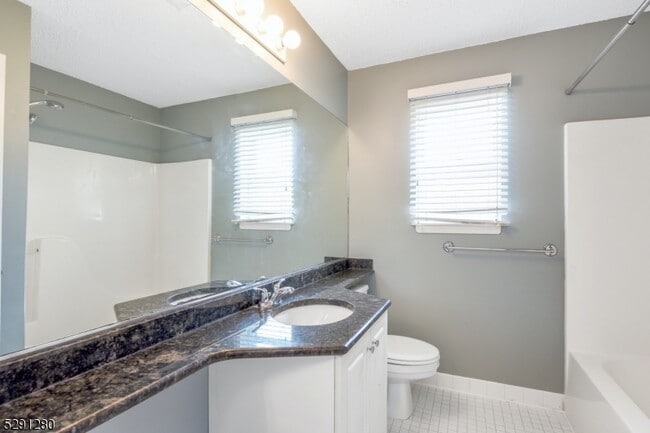 Building Photo - 8708 Brittany Dr
