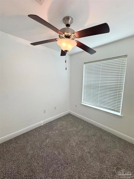 Building Photo - 872 Solimar Way