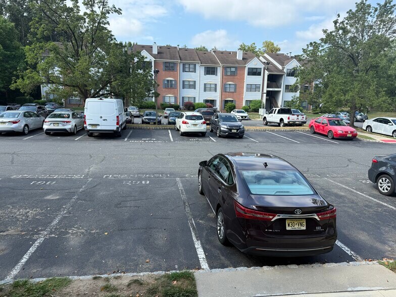 Building Photo - 49 Joyner Ct