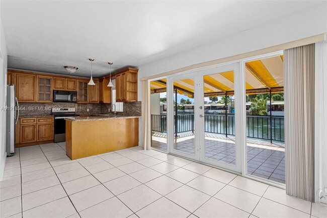 Building Photo - 15504 Sharpecroft Dr