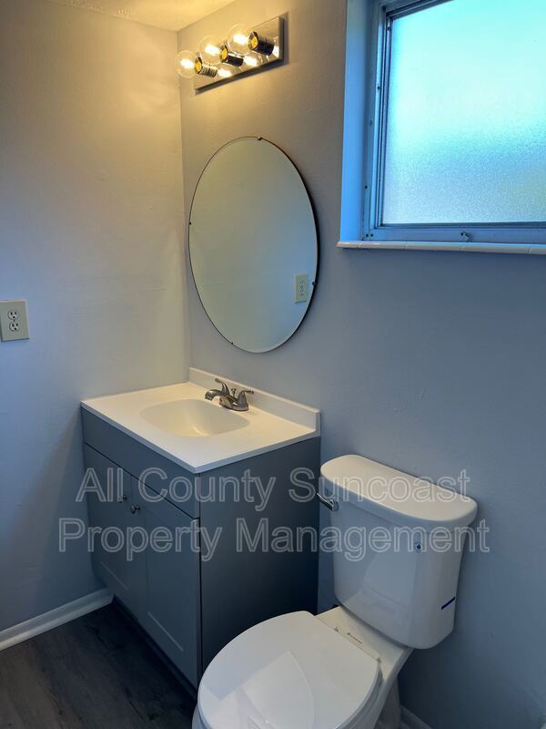 Building Photo - 4102 Heron Way