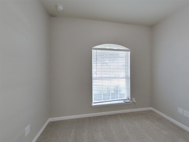 Building Photo - 7627 Daisy Port Ln