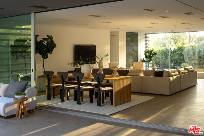 Building Photo - 1166 Angelo Dr