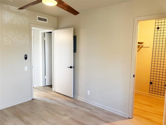 Building Photo - 620 S 1st St