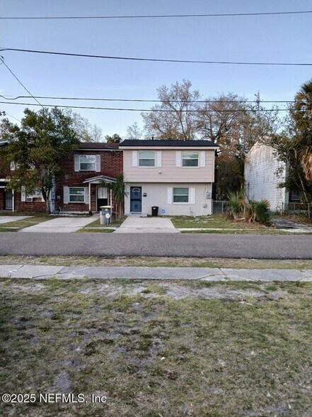 Building Photo - 1113 Phelps St