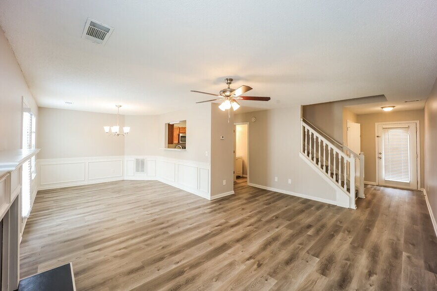 Building Photo - 310 Barshay Dr
