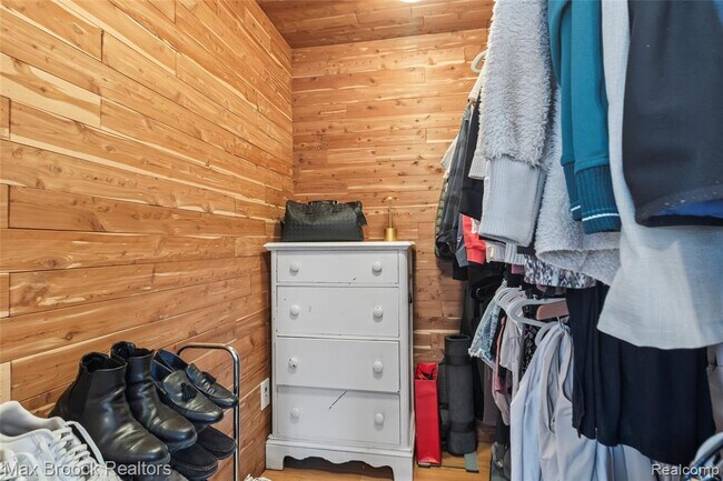 Building Photo - 3020 Grove St