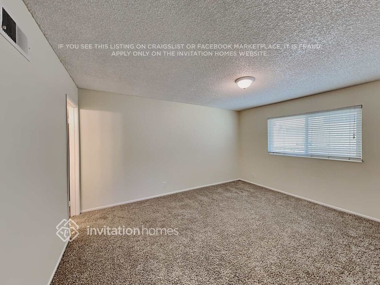 Building Photo - 27532 Camomile Ln