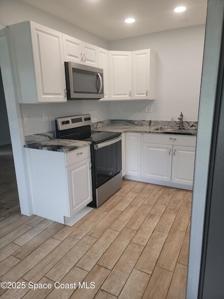 Building Photo - 449 Del Monte Rd