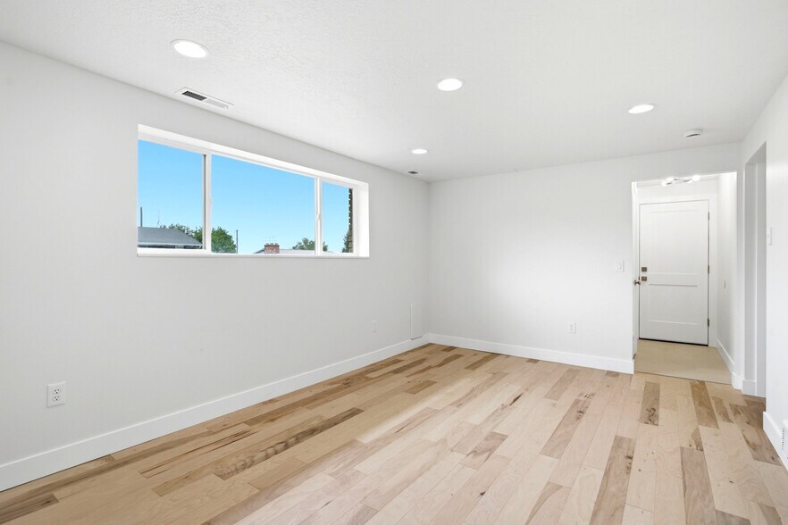 Building Photo - 3483 S 100 W