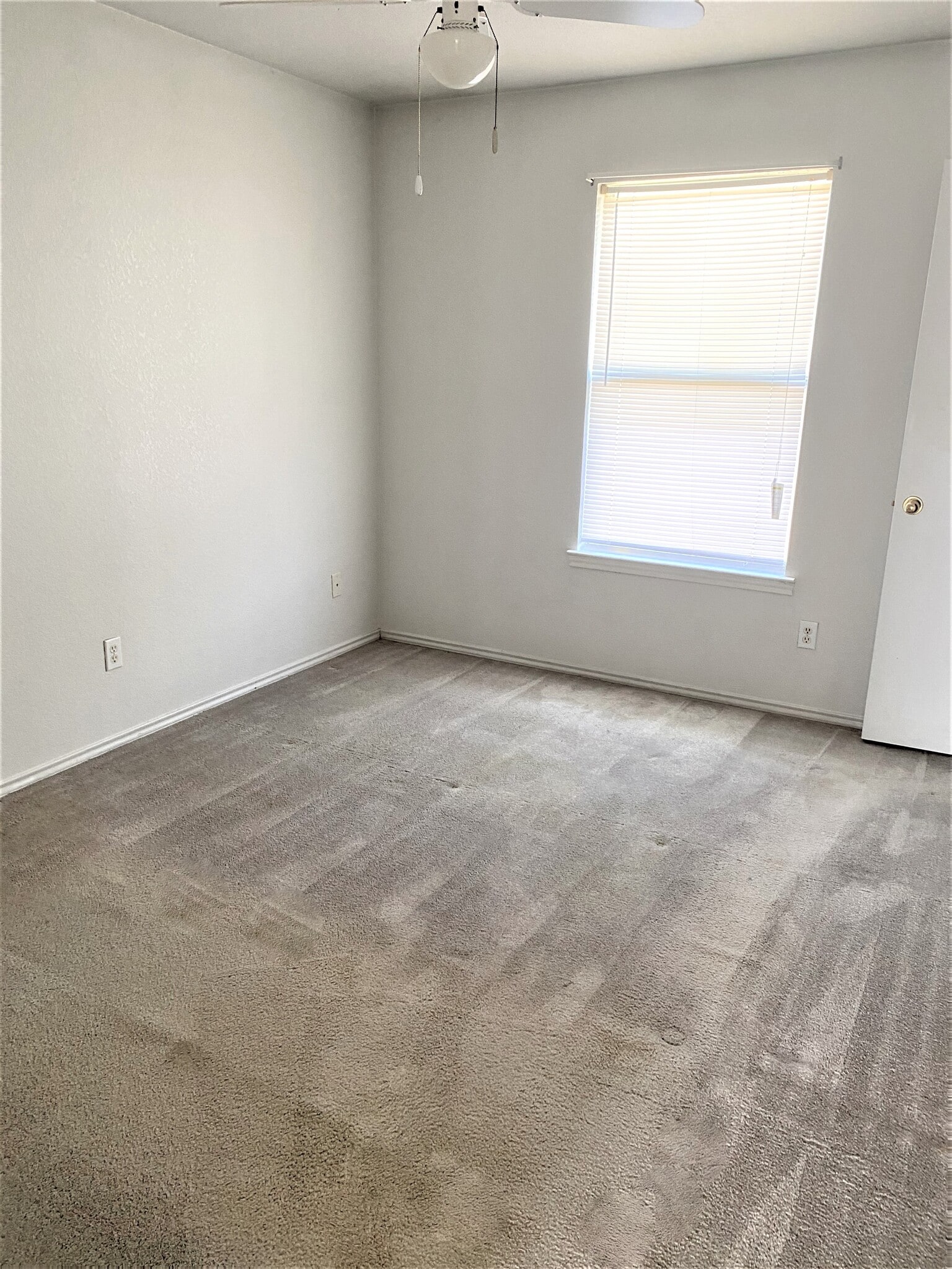 Building Photo - 1706 Windward Dr