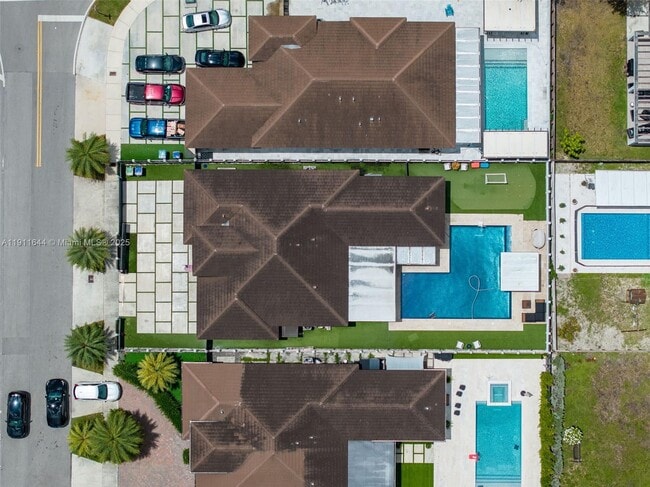 Building Photo - 1550 SW 89th Ct