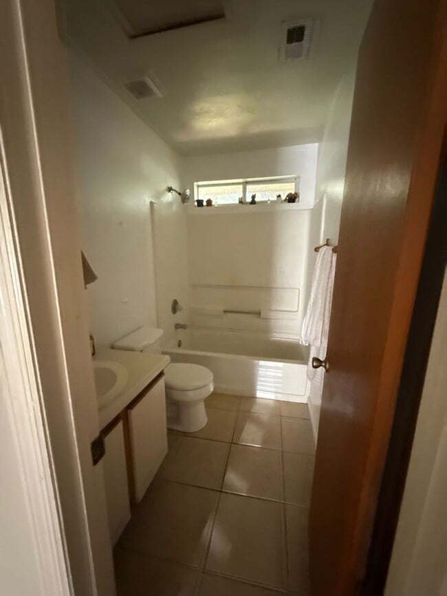 Building Photo - 904 Bald Eagle Run