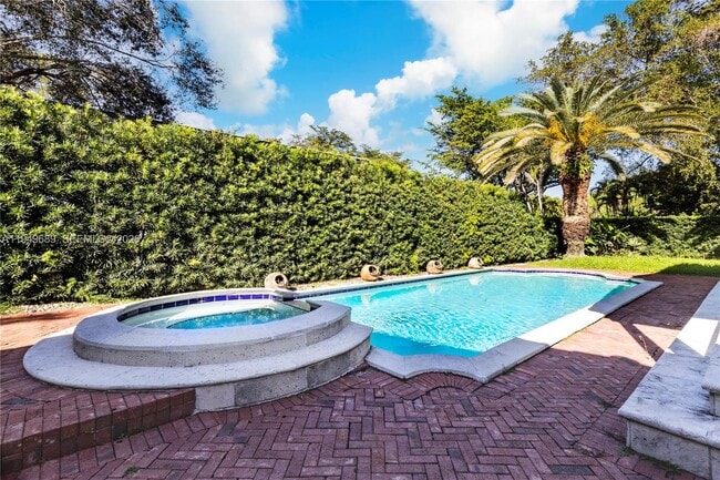 Building Photo - 4404 Alhambra Cir