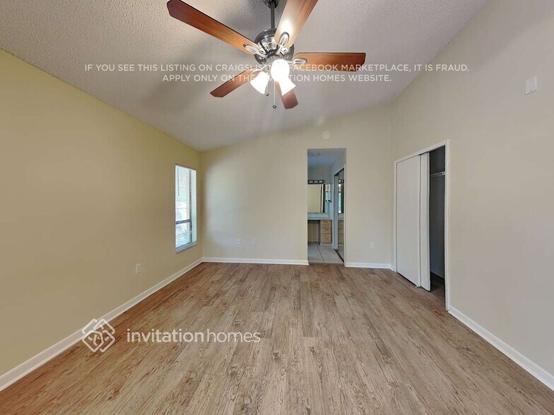 Building Photo - 8201 Helena Dr