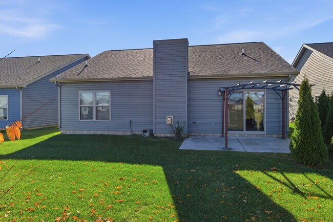 Building Photo - 3410 Monument Dr