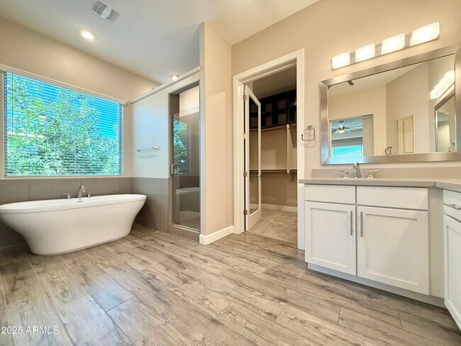 Building Photo - 20911 E Watford Dr