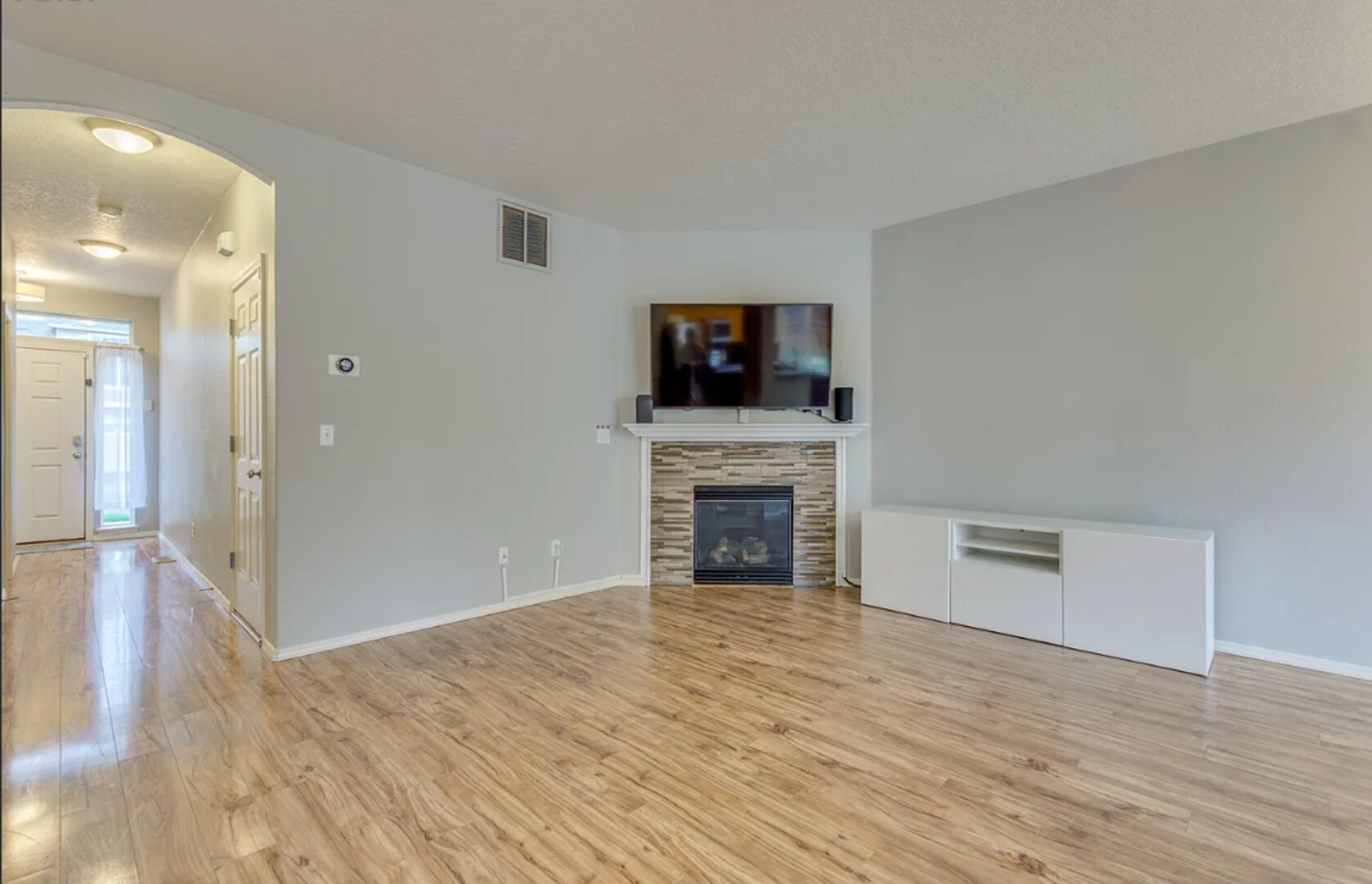 Building Photo - 20855 SW Skiver St