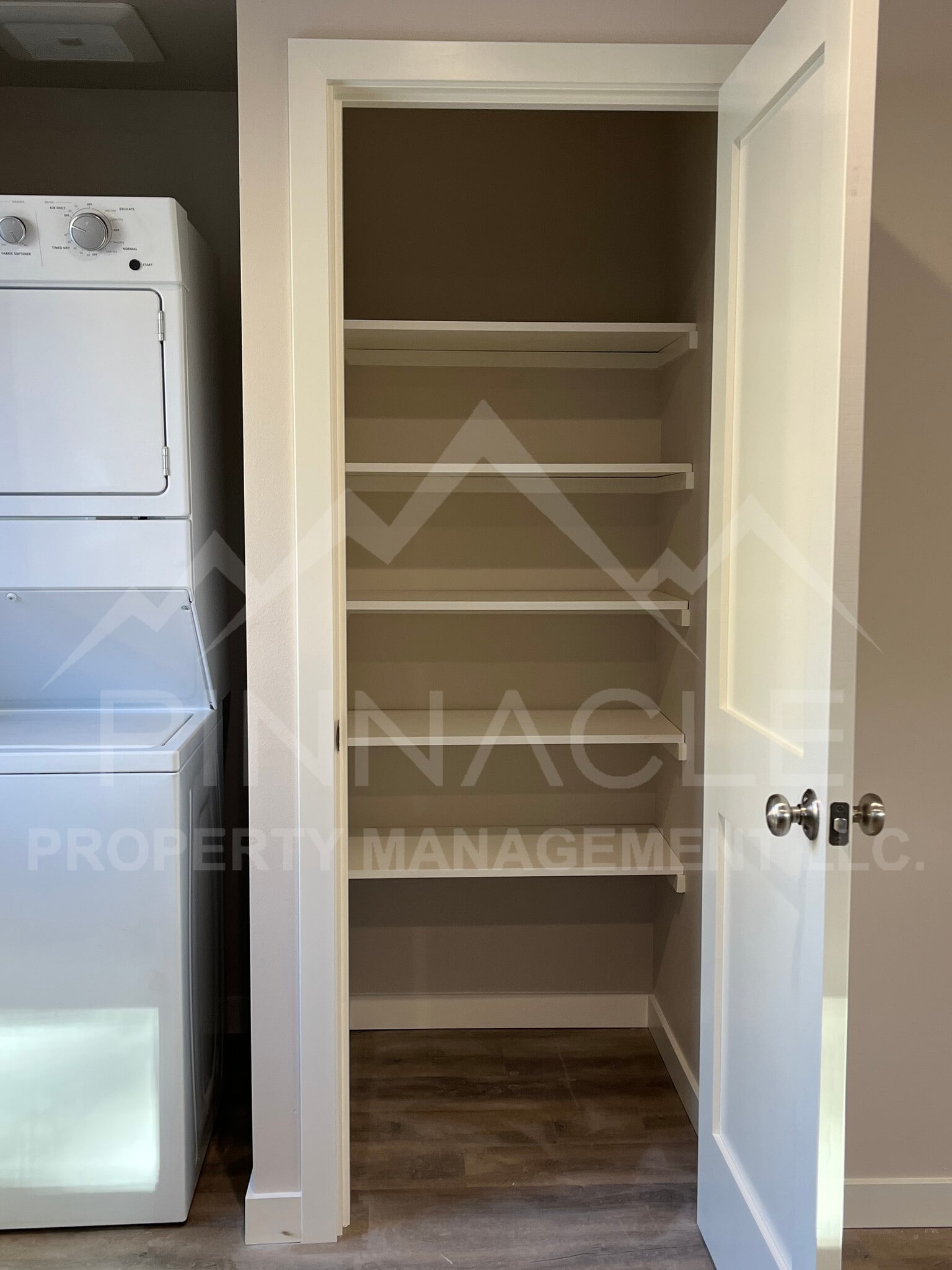 Building Photo - 15 Chicago Ave