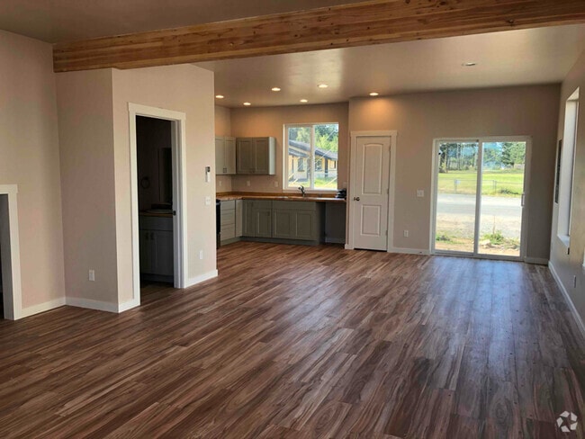 Building Photo - 728 Hamilton Ranch Rd