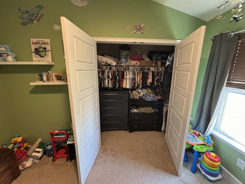 Building Photo - 9835 Olivia St