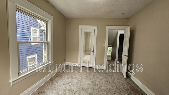 Building Photo - 3192 Sycamore Rd
