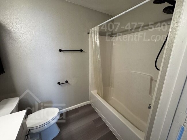 Building Photo - 6581 Gentle Oaks Dr S