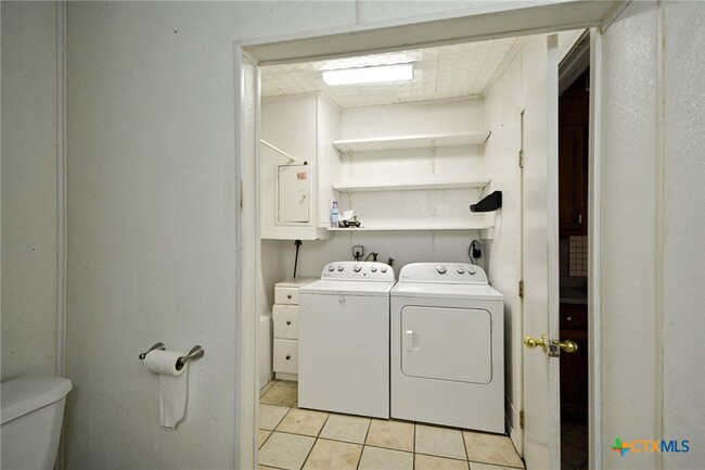 Building Photo - 345 E Torrey St