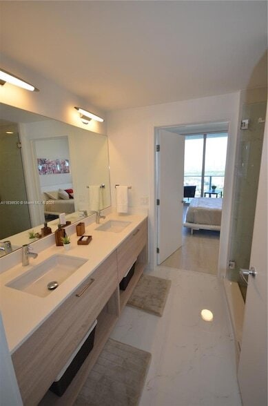 Building Photo - 16385 Biscayne Blvd