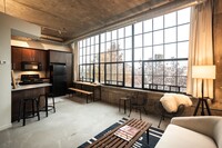 Building Photo - Graphic Arts Lofts