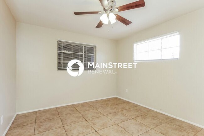 Building Photo - 3 Bedroom Pet-Friendly Home in Glendale, A...