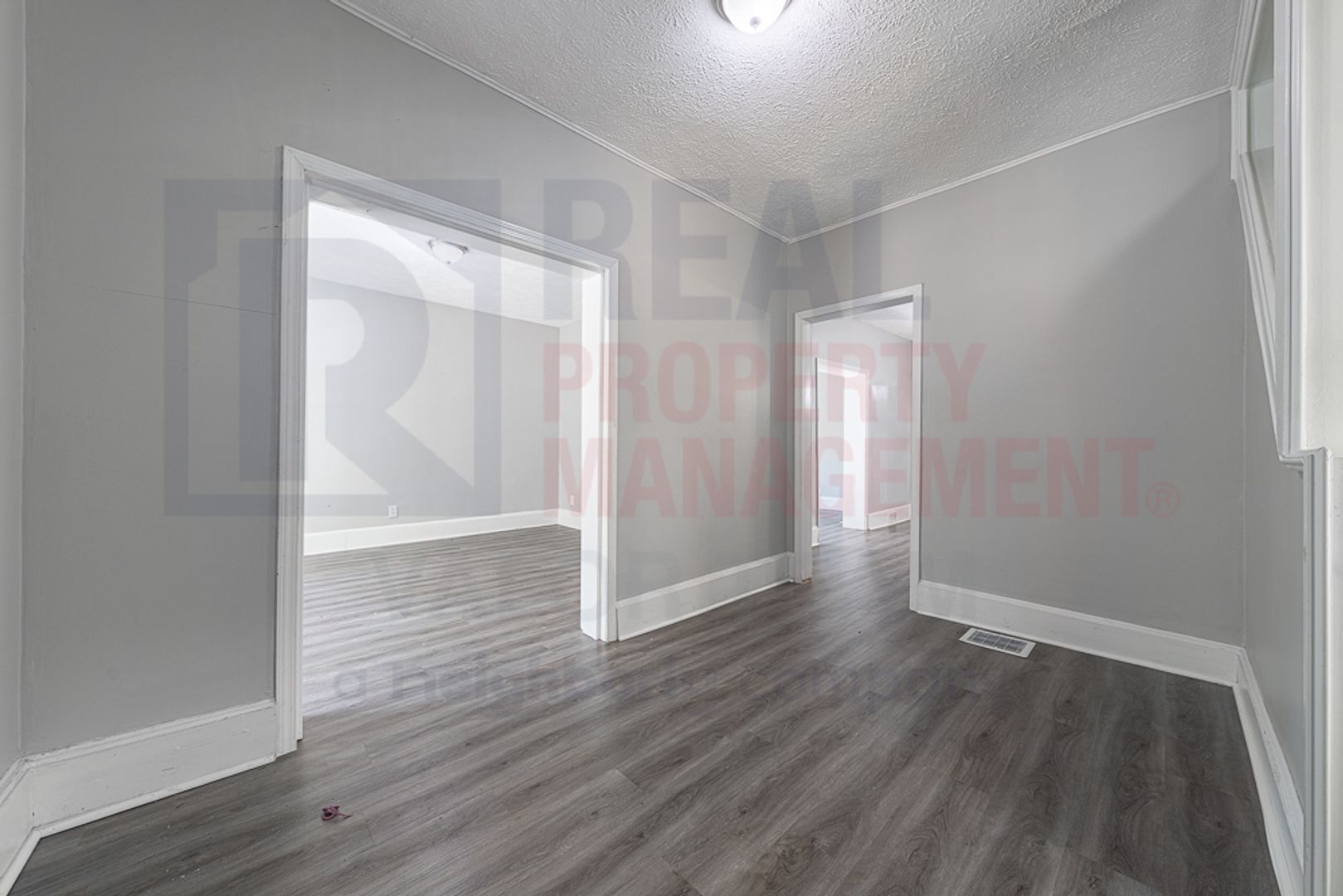 Building Photo - 1566 Winchester Ave