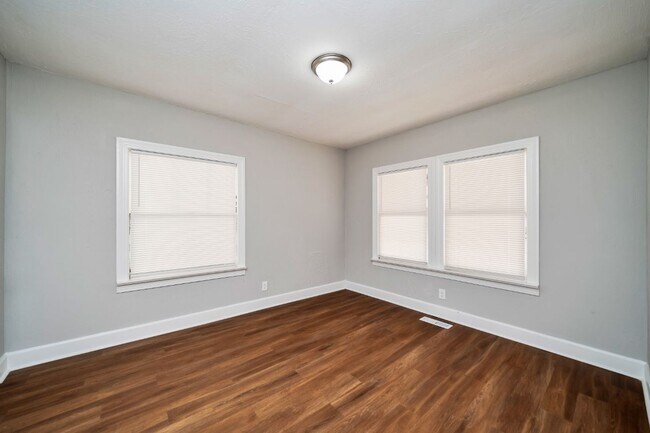 Building Photo - Beautifully Renovated Hueytown Gem – Spacious, Stylish & Move-In Ready!