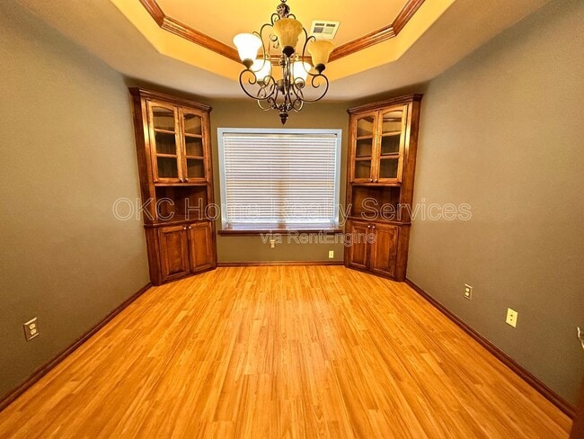 Building Photo - 13204 SW 2nd Terrace