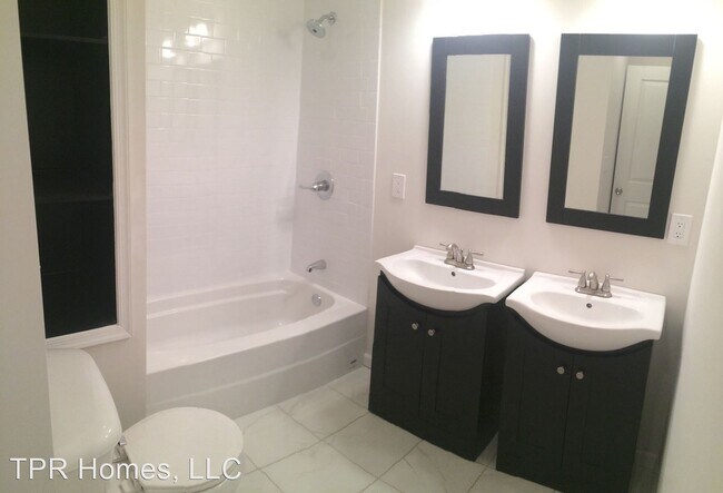 Building Photo - 3 br, 1.5 bath House - 2646 E Mayfield St