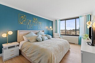 Building Photo - 9060 Palisade Ave